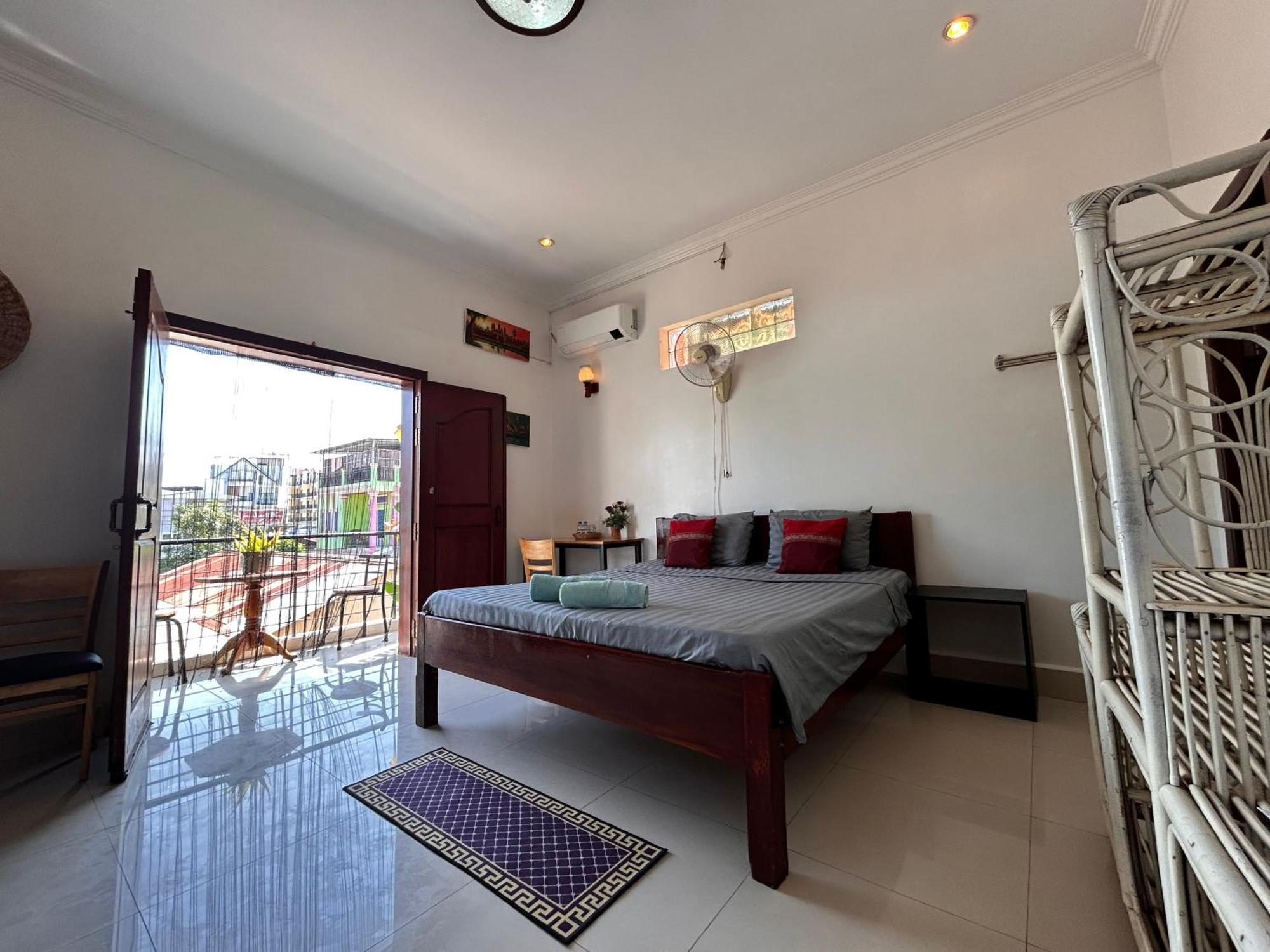 Bed & Bedzzz Vandrarhem Siem Reap Exteriör bild